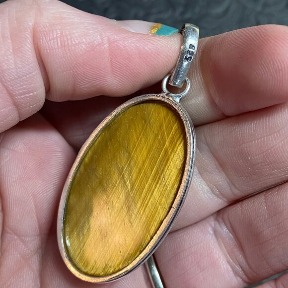 Carved Turtle Shell Tigers Eye Pendant Gemstone Crystal Jewelry - Picture 5 of 8